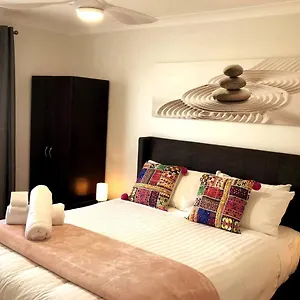 Apartment West Lagoon 123 - Location & Views!!!, Perth