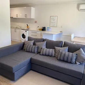 Apartment West Lagoon 206 - Sleeps Three! Value!!!, Perth